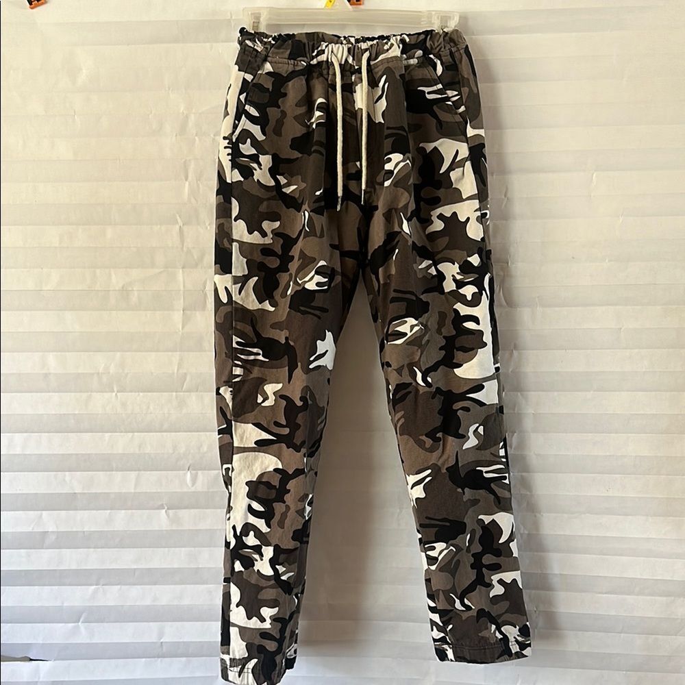 Men’s Camo Casual Pants Size Large Elastic Waist & Drawstring Lounge Pants